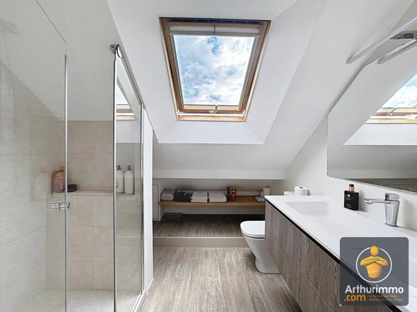 Vente                                                      Maison
                        
                     6 pièces                      124 m2                     à Mandres-les-Roses