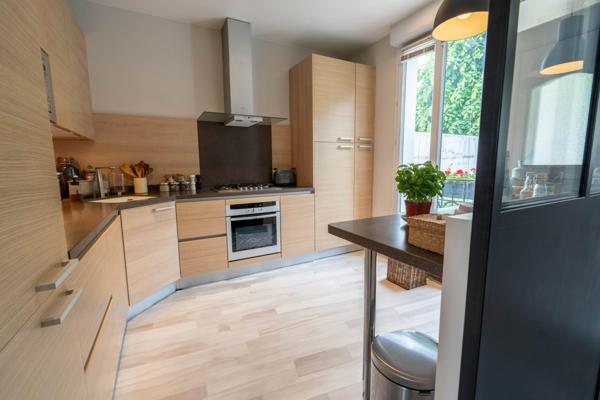 Maison joliment rénovée de 156 m² sur un terrain de 344 m²