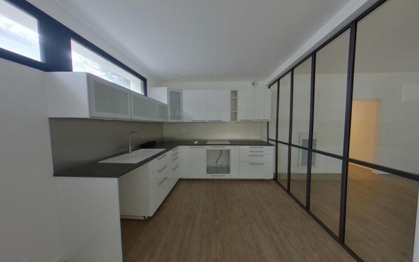 Appartement à louer    4 pièces •  La Baule-Escoublac