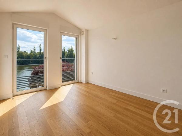 Appartement F4 à vendre  4 pièces - 75,84 m 2   CONFLANS STE HONORINE  - 78