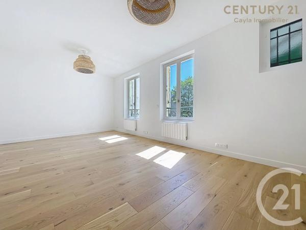 Appartement F3 à vendre  3 pièces - 70,96 m 2   SURESNES  - 92