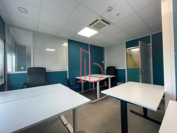 Bureau de 350 m² à louer à Bordeaux Lac - Bruges