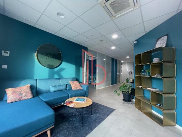 Bureau de 350 m² à louer à Bordeaux Lac - Bruges