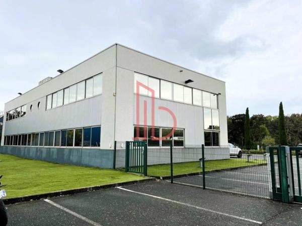 Bureau de 638 m² à vendre à Bordeaux Bassins A Flot