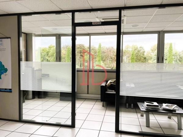 Bureau de 638 m² à vendre à Bordeaux Bassins A Flot