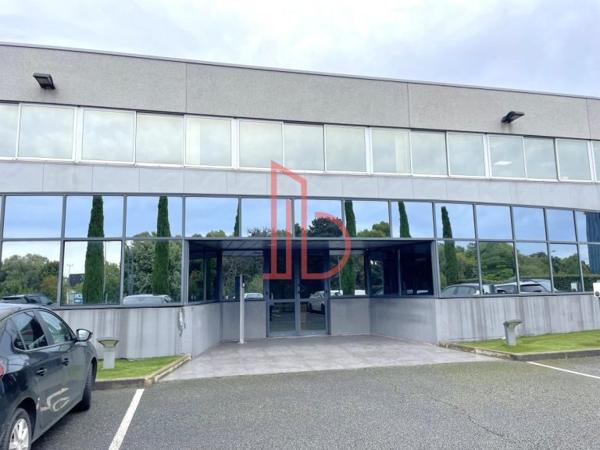 Bureau de 638 m² à vendre à Bordeaux Bassins A Flot