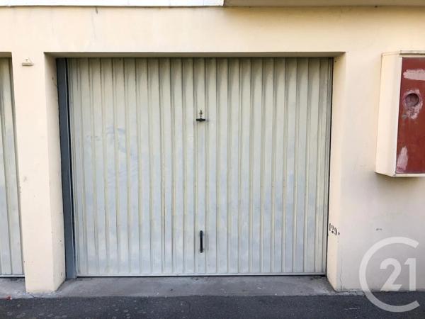 Parking à vendre  12 m 2   ETAMPES  - 91