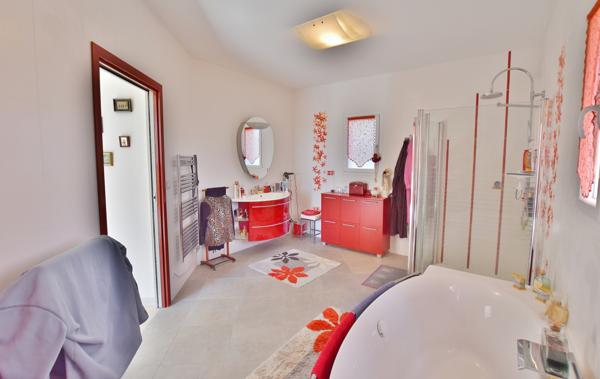 PROCHE AJACCIO Superbe villa avec piscine et vue mer Ajaccio (20000)