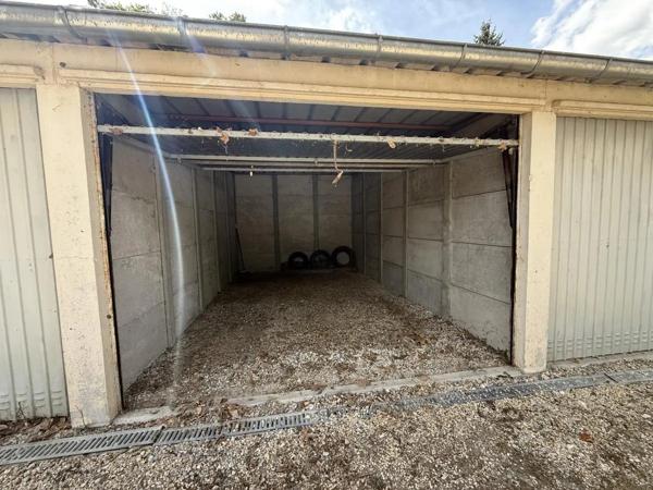 Achat - Garage et parking Braine 02220 171 m 2 536 m 2