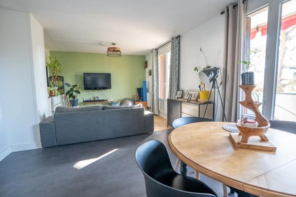 Appartement Appartement coup de coeur rénové avec garage et balcon vue parc - Secteur Talence Bagatelle 63 m²