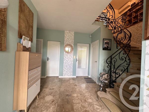 Maison à vendre  8 pièces - 200 m 2   CHATEAUROUX  - 36