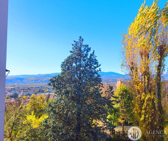 Le Péage-de-Roussillon (38550) À Roussillon, grand appartement à acheter 127000 €