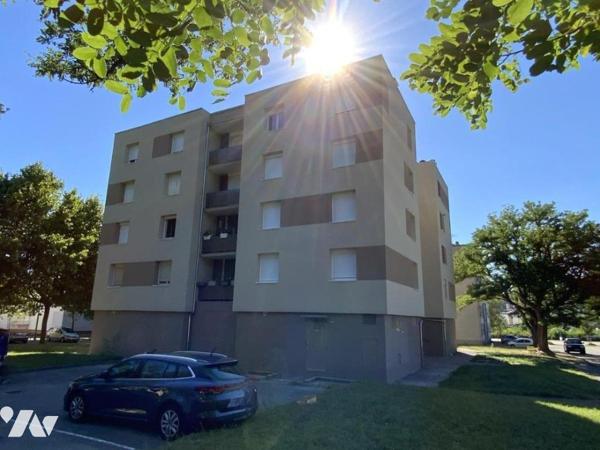 T3- immeuble rénové économie d'énergie - VENDU LOUE