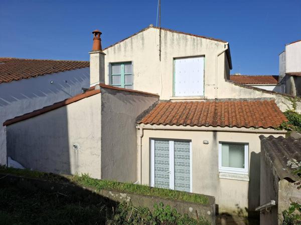 maison/villa Les Sables-d'Olonne Maison ancienne avec terrain constructible en coeur de bourg