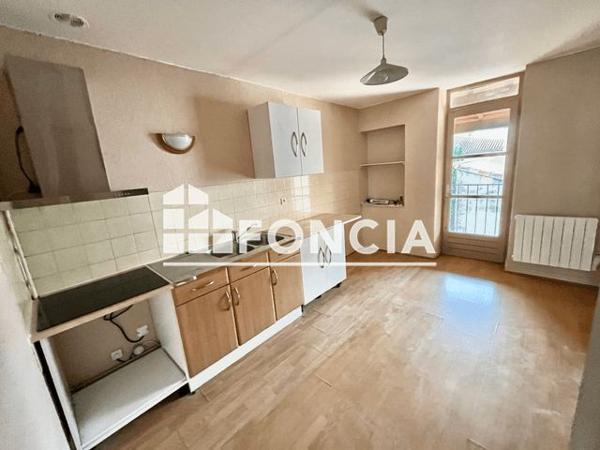 Location Appartement 5 pièces 103 m² - 40 RUE PONT DU GAT Valence 26000