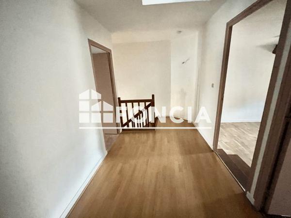 Location Appartement 5 pièces 103 m² - 40 RUE PONT DU GAT Valence 26000