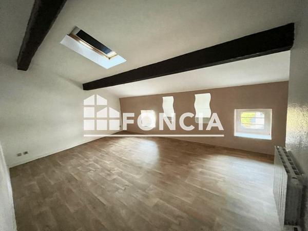 Location Appartement 5 pièces 103 m² - 40 RUE PONT DU GAT Valence 26000