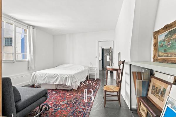 Paris 2ème, Appartement 3 Chambres -  142 m² à vendre