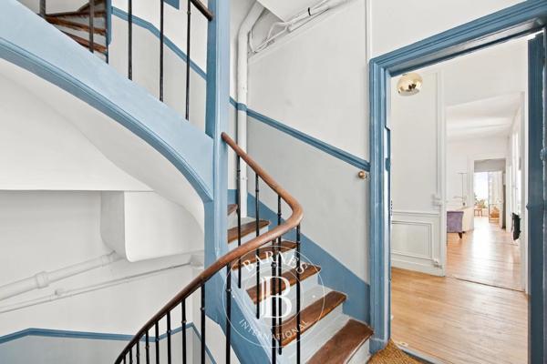 Paris 2ème, Appartement 3 Chambres -  142 m² à vendre