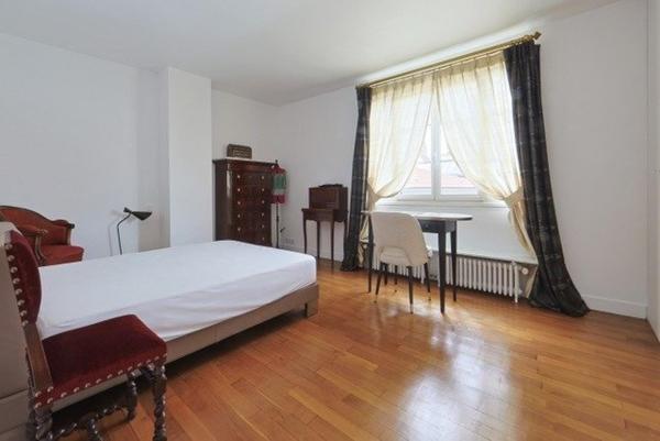 Maison de 4 chambres, jardin et dépendance, en très bon état