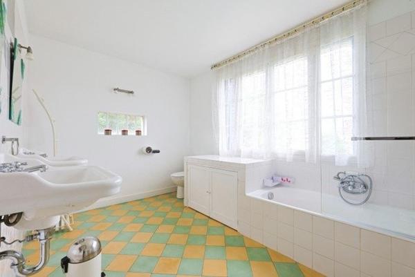 Maison de 4 chambres, jardin et dépendance, en très bon état