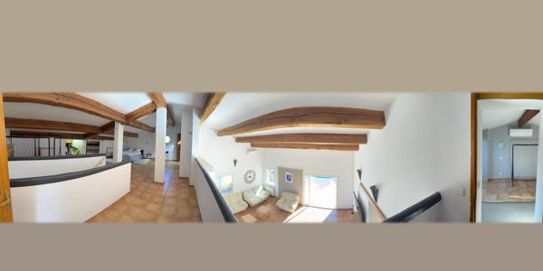 Sanary-sur-Mer: Villa Contemporaine avec Vue Dégagée, Calme Absolu et Prestations Haut de Gamme.