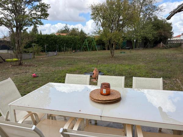 SAINTE GEMME LA PLAINE (85400) ADORABLE MAISON EN PIERRES 4/5 CHAMBRES AVEC DEPENDANCE ET JARDIN CLOS