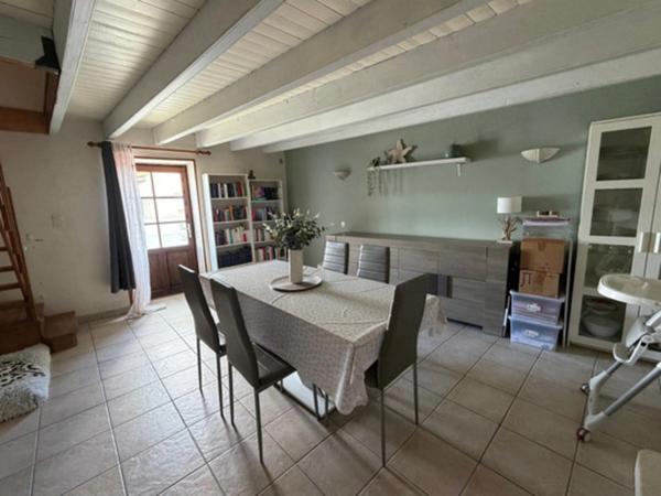 SAINTE GEMME LA PLAINE (85400) ADORABLE MAISON EN PIERRES 4/5 CHAMBRES AVEC DEPENDANCE ET JARDIN CLOS