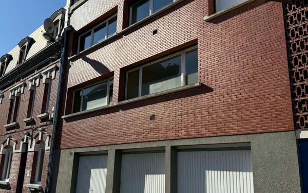 Appartement à vendre    2 pièces • 190 m2 Albert