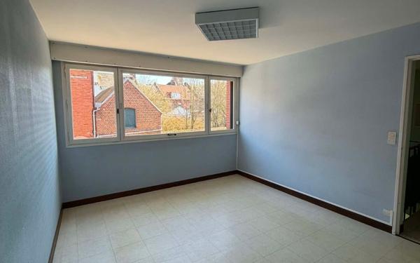 Appartement à vendre    2 pièces • 190 m2 Albert