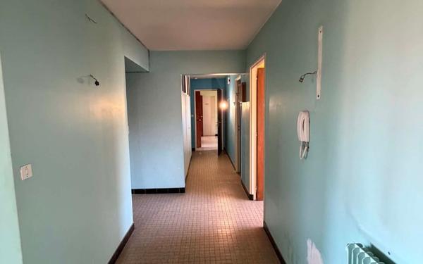 Appartement à vendre    2 pièces • 190 m2 Albert