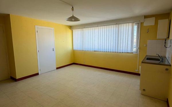 Appartement à vendre    2 pièces • 190 m2 Albert