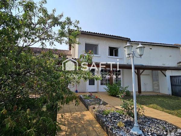 Superbe bâtisse  de 1750 à Champniers (16430)