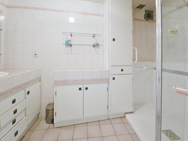 Superbe bâtisse  de 1750 à Champniers (16430)