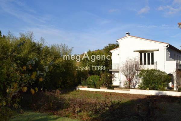 Maison à Limoux, 11300 - 6 pièces 143m²