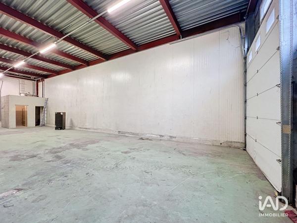 Location local d’activité 100 m² Brie-Comte-Robert