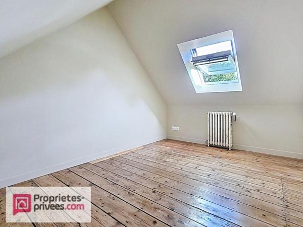 Maison de Maître  rénovée avec jardin de 545 m² et terrain constructible