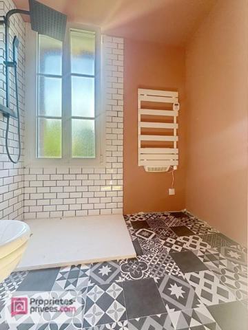 Maison de Maître  rénovée avec jardin de 545 m² et terrain constructible