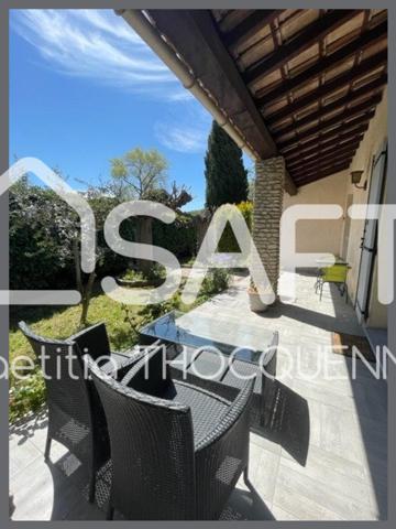 Maison de 123 m2 avec 4 grandes chambres, un garage et une dépendance