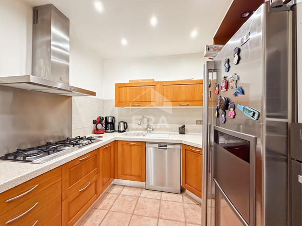 À Vendre - Maison de charme - 146 m² - Marseille 10e