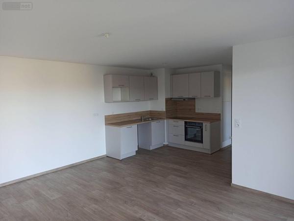 Appartement à louer à Combourg en Ille-et-Vilaine (35270), ref : 091-619   
COMBOURG