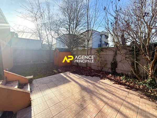 Maison à vendre à Argenteuil - 5 pièces, 3 chambres à 9 minutes de la gare . 285 000 EUR **  - Référence  4510