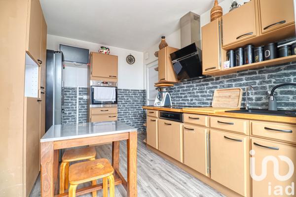 Maison à vendre 5 pièces 76 m² Jouy-le-Moutier