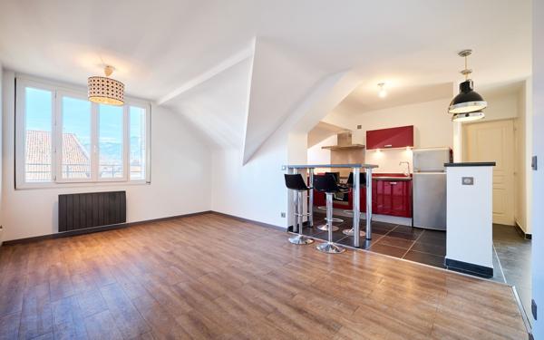 Appartement à vendre    3 pièces • 67,82 m2 Annecy