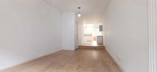 Maison 3 Chambres et 1 bureau.