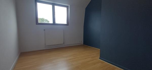 Maison 3 Chambres et 1 bureau.