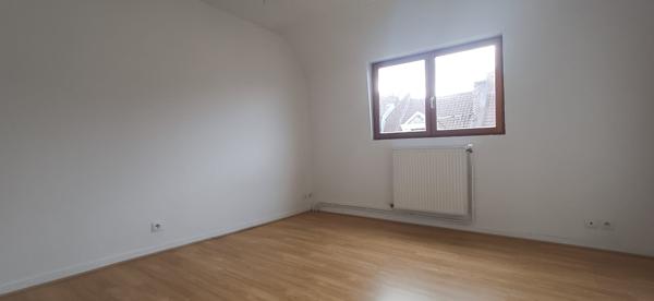 Maison 3 Chambres et 1 bureau.