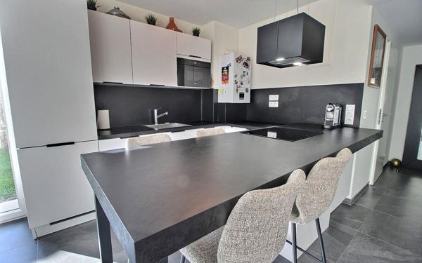 Appartement à louer    3 pièces •  Chens-sur-Léman