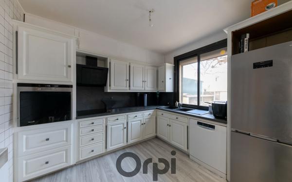 Maison à vendre    5 pièces •  Pollestres