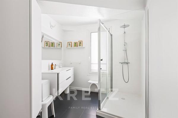 APPARTEMENT CENTRE HISTORIQUE AVEC ASCENSEUR